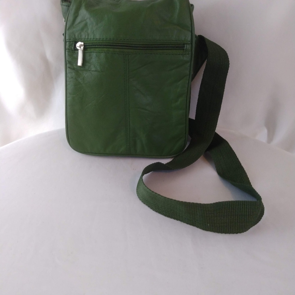Buxton Greene Leather Crossbody Purse